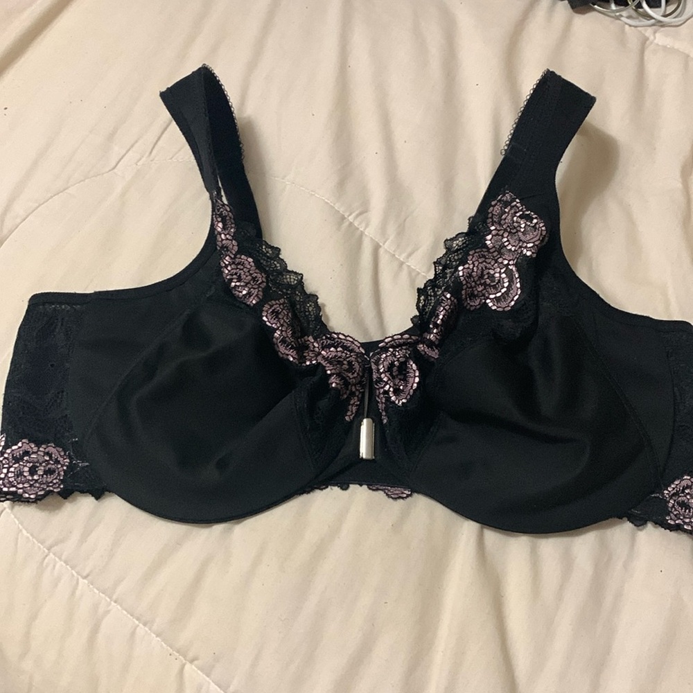 NWOT Bramour 44D black bra